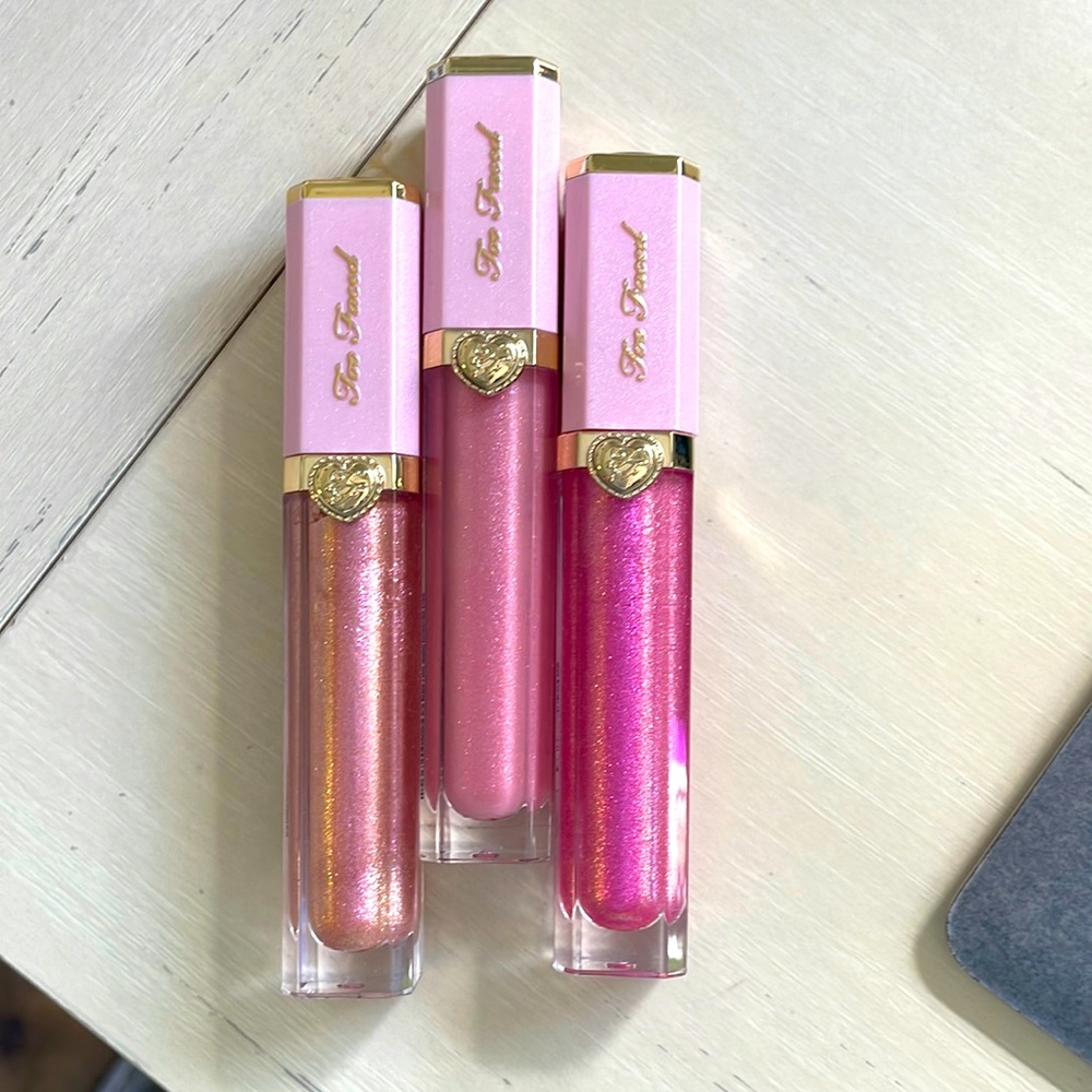 - Two faced lippie bundle